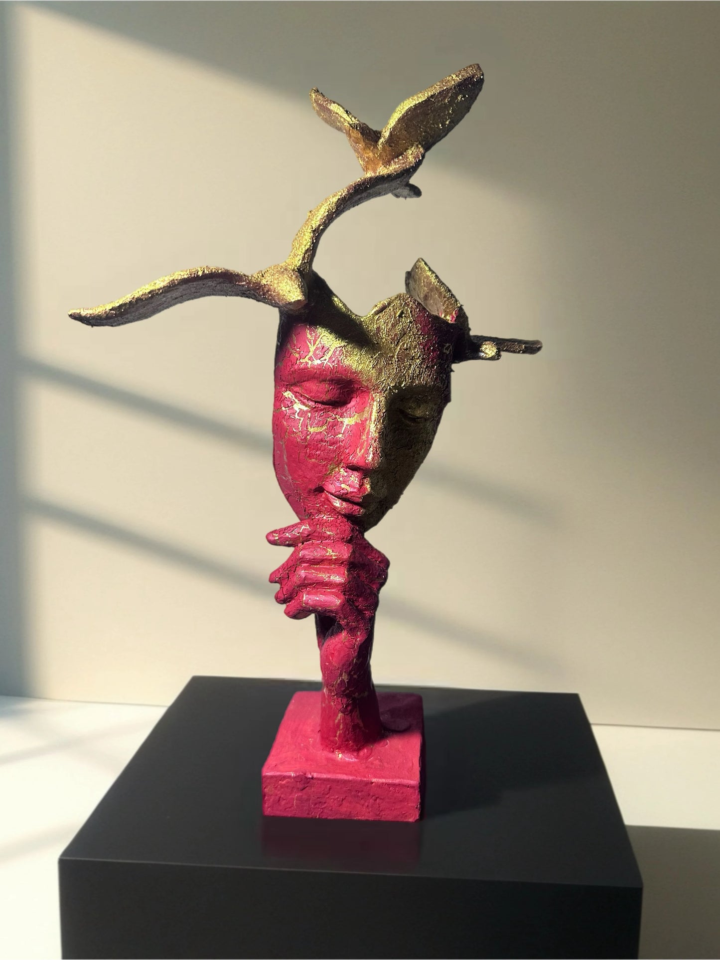 Düşüncenin Kanatları Modern Kuş Figürlü Heykel - Önden görünüm