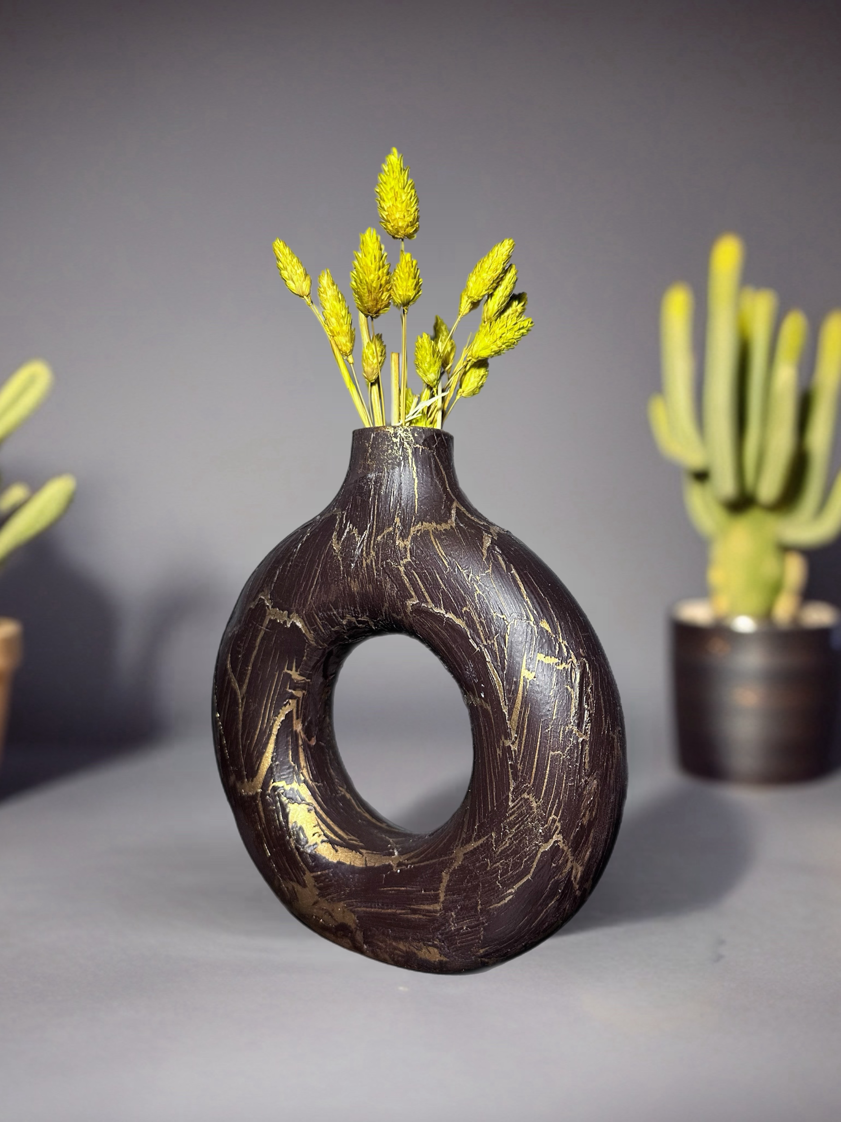 Kırık Işıltı Dekoratif Halka Vazo - Sağ Profilden Görünüm