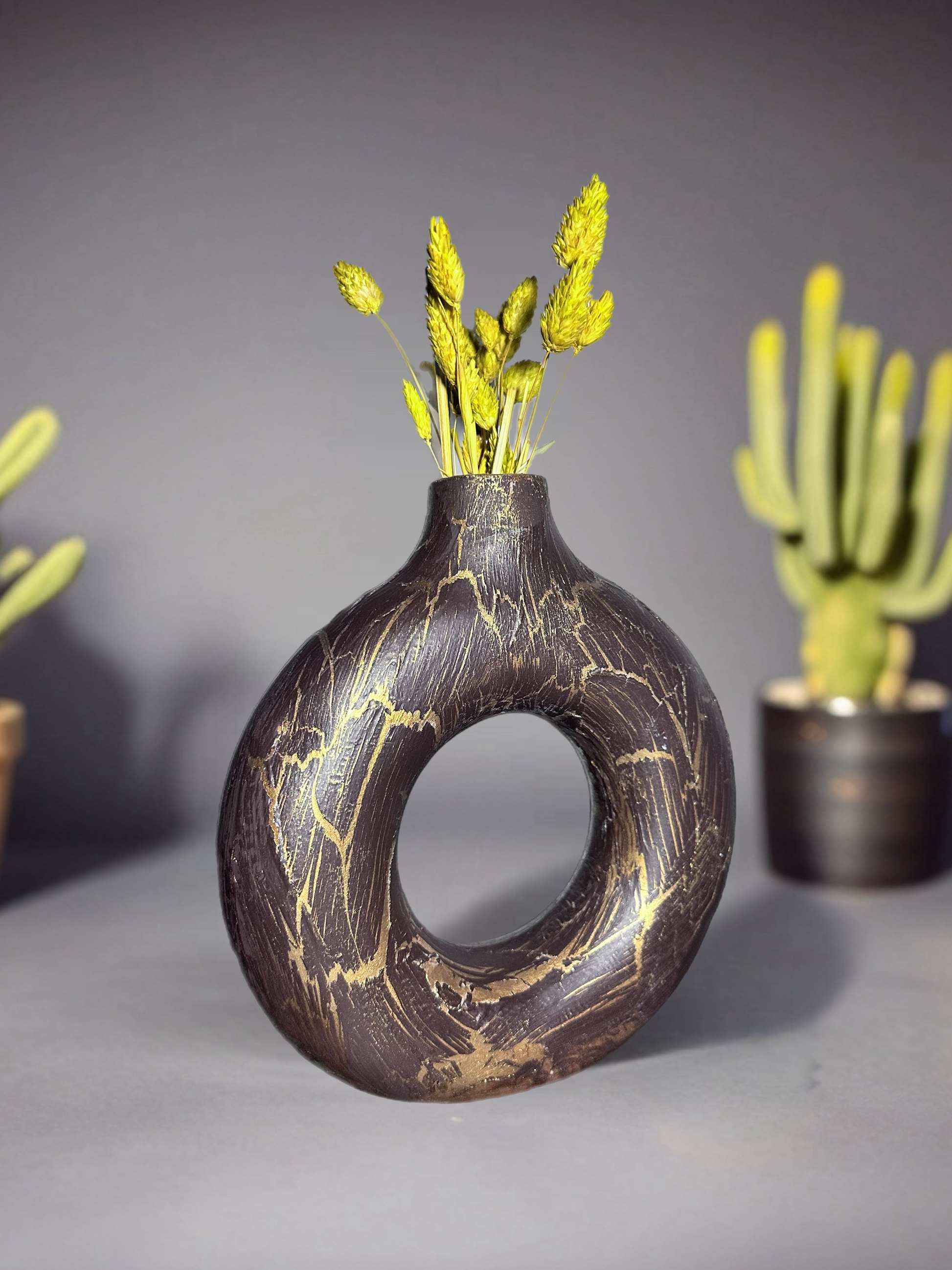 Kırık Işıltı Dekoratif Halka Vazo - Sol Profilden Görünüm