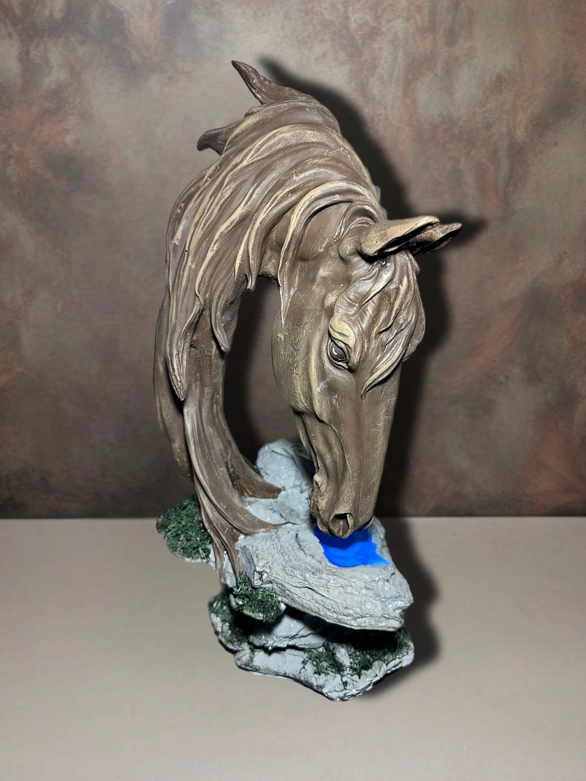 Mavi Yudum Dekoratif At Heykeli - Önden görünüm