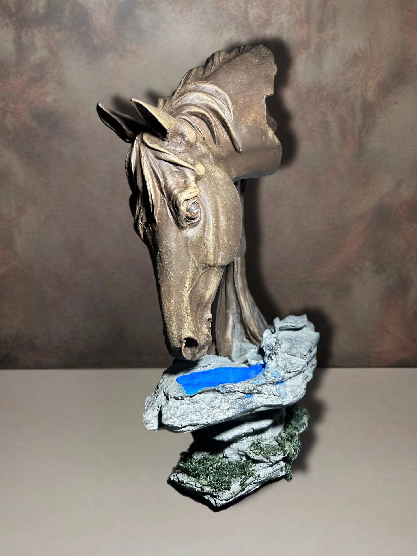 Mavi Yudum Dekoratif At Heykeli - Sağ çapraz görünüm