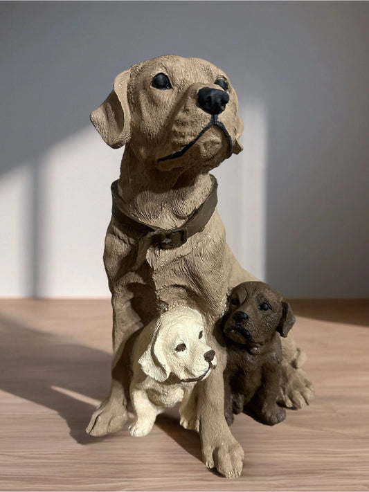Sadakatin Kalbi Anne Köpek ve Yavruları Heykeli - Önden görünüm