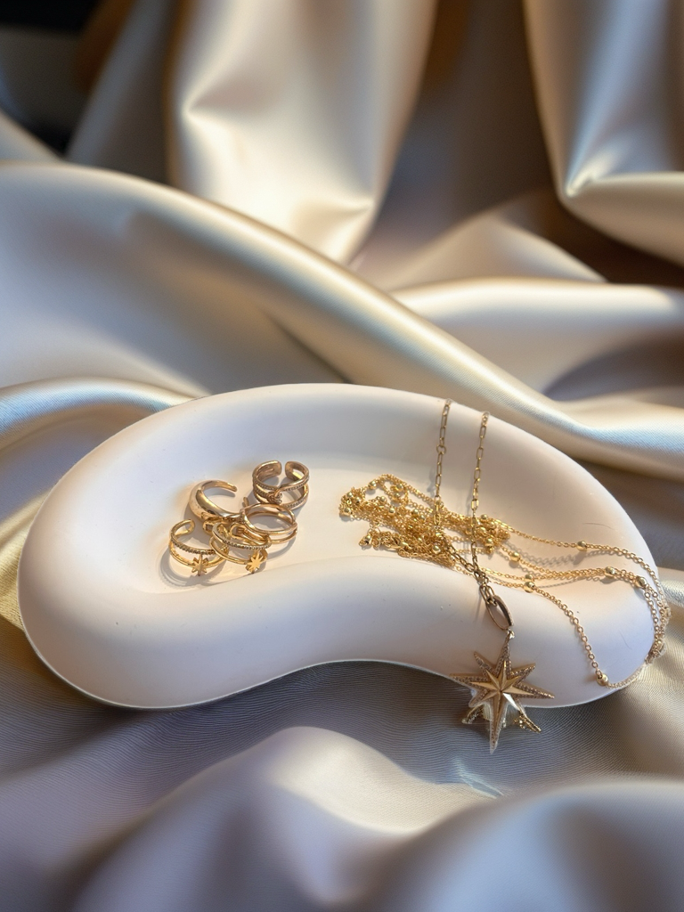 Minimal Dalga Formlu Takı & Aksesuar Tepsisi | El Yapımı Dekoratif Obje